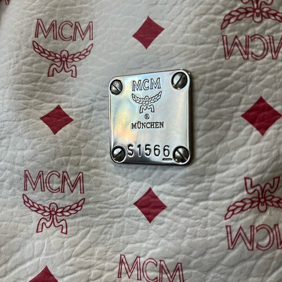 MCM WHITE VISETOS SHOPPING TOTE - Picture 3 of 16